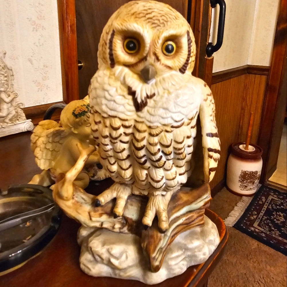 Vintage Enesco snowy white owl figurine